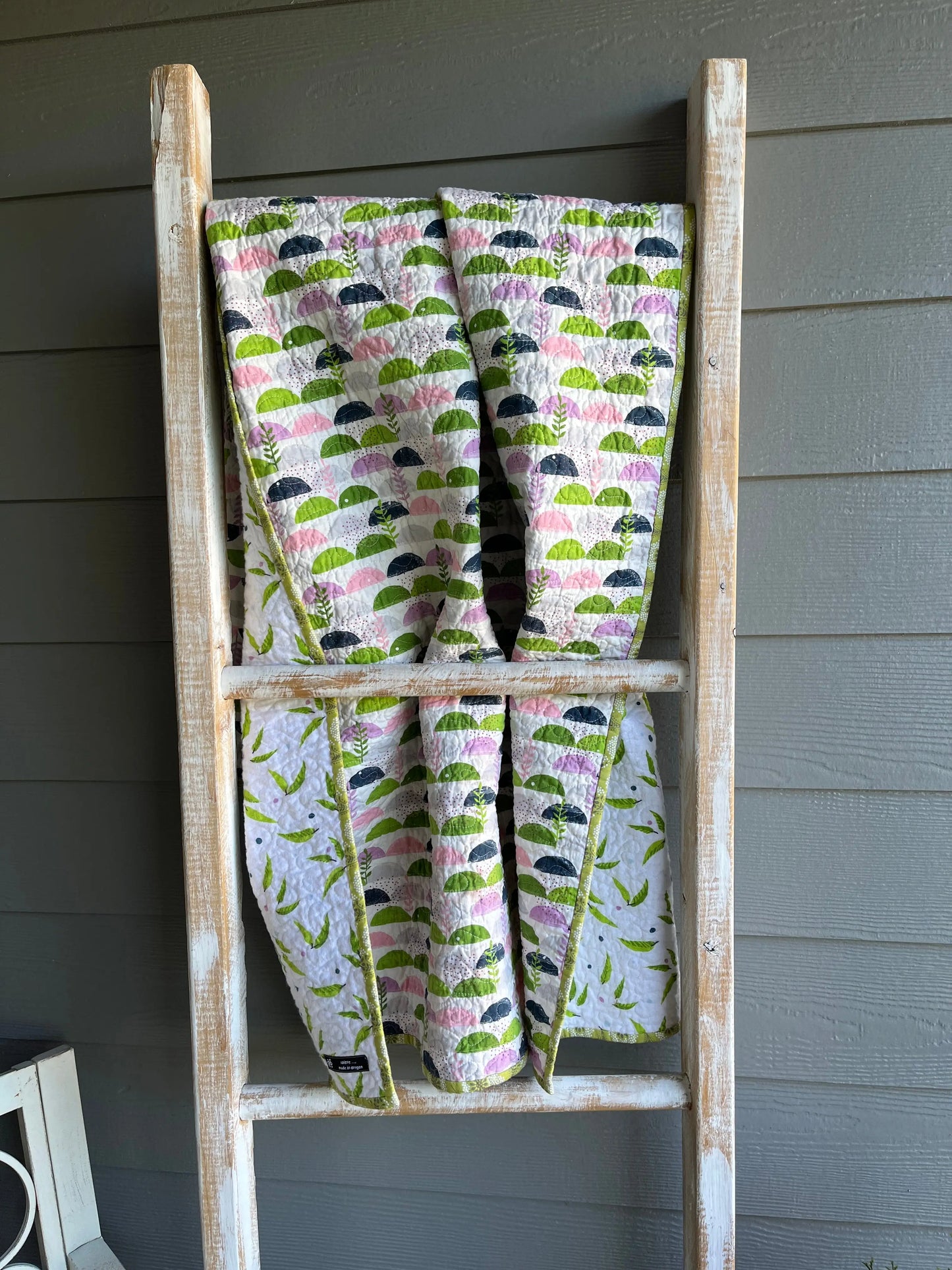 Whimsical Half Moons and Leaves Quilt - Bold Border Quilts and More