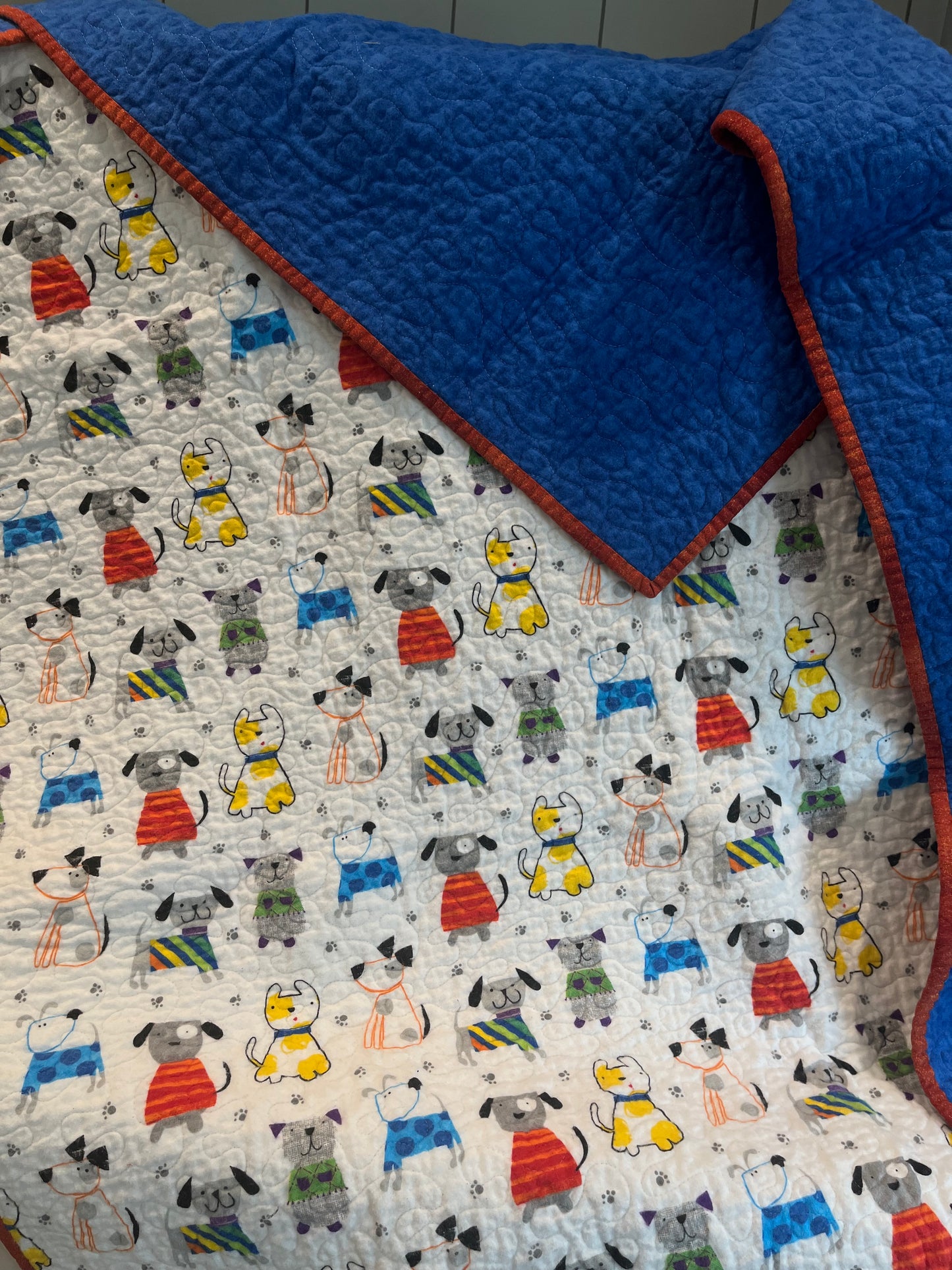 Cute Cartoon Puppy Quilt - Bold Border Quilts and More