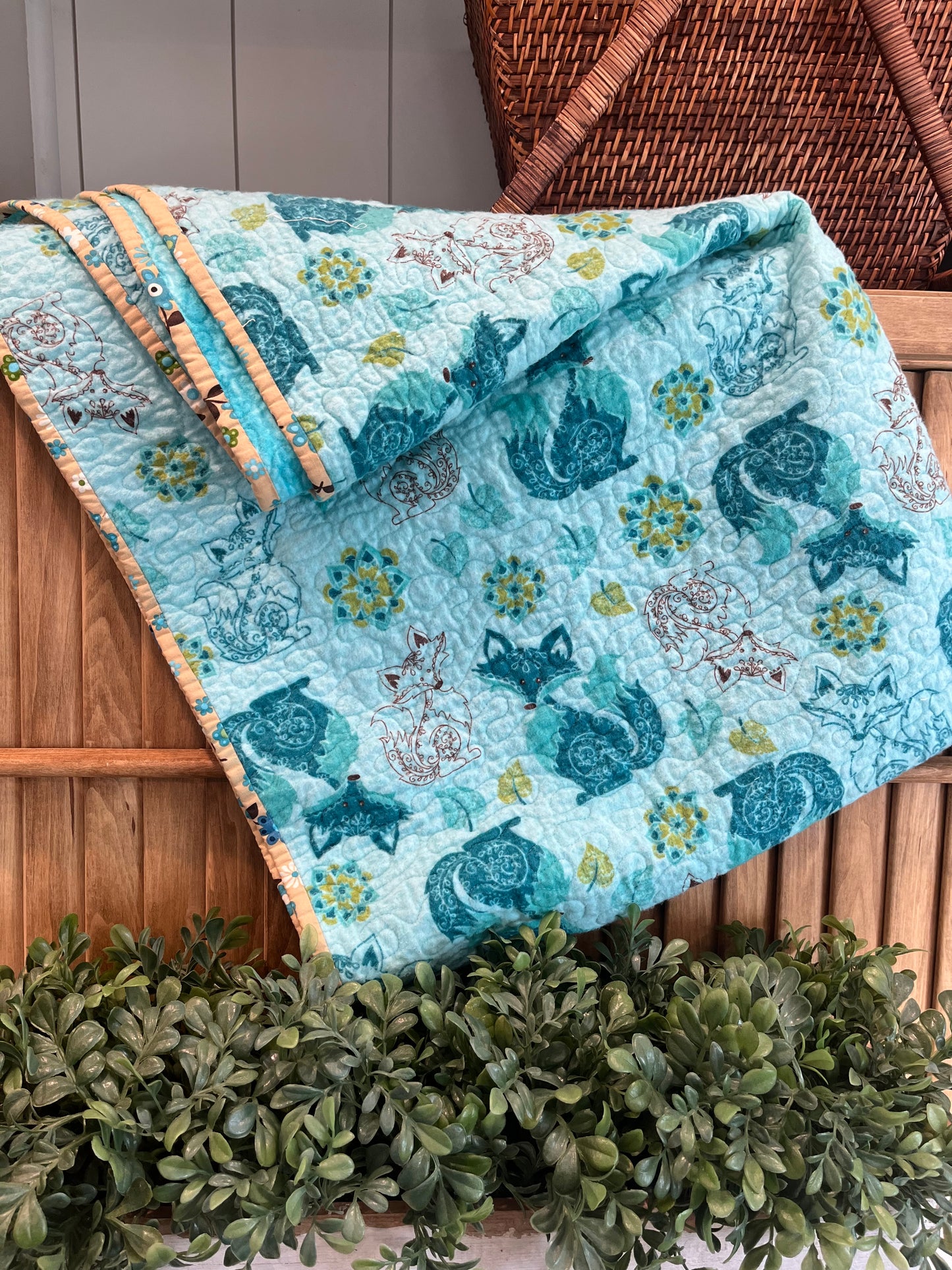 Cute Fox and Medallion Quilt - Bold Border Quilts and More