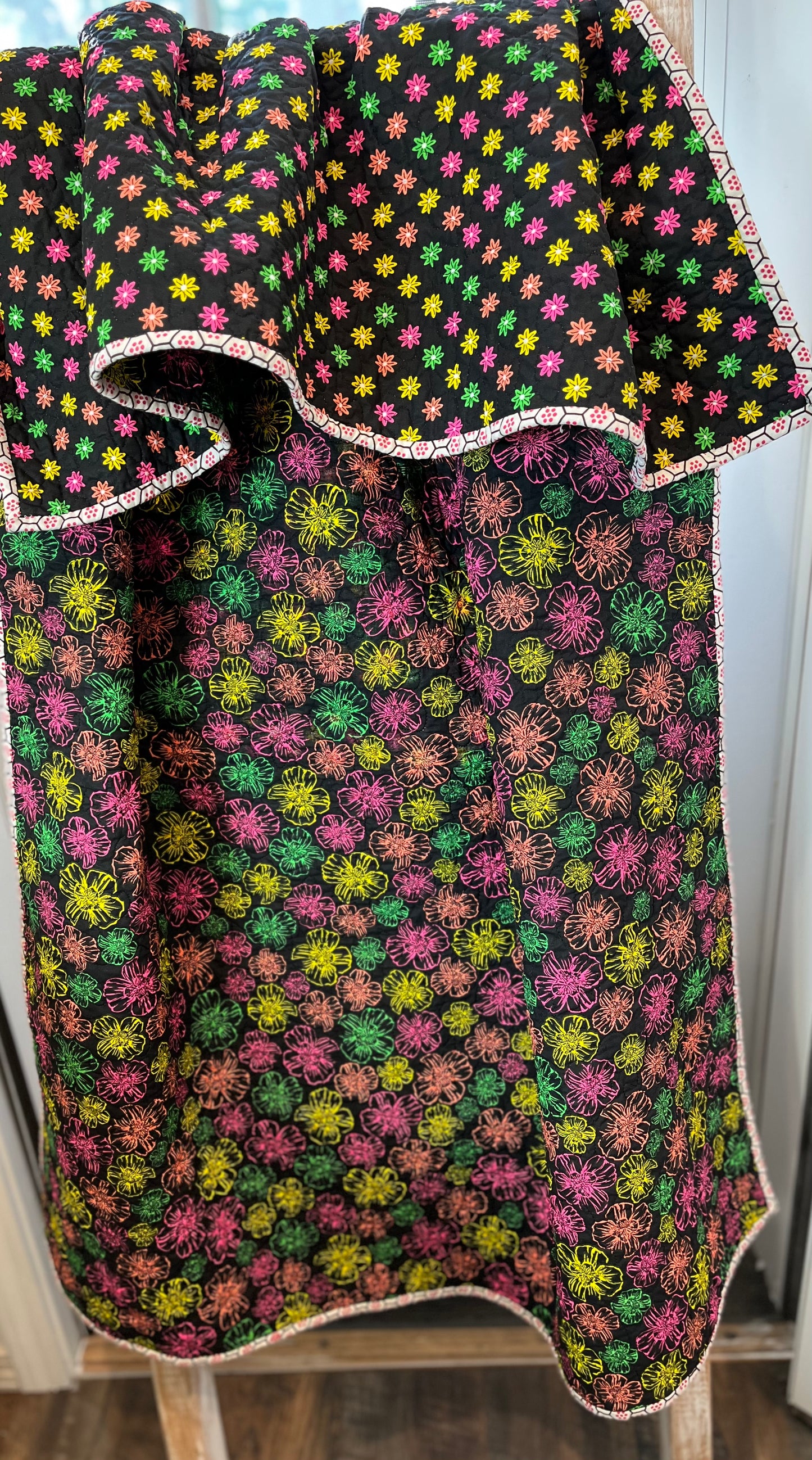 Neon Flower Quilt - Bold Border Quilts and More