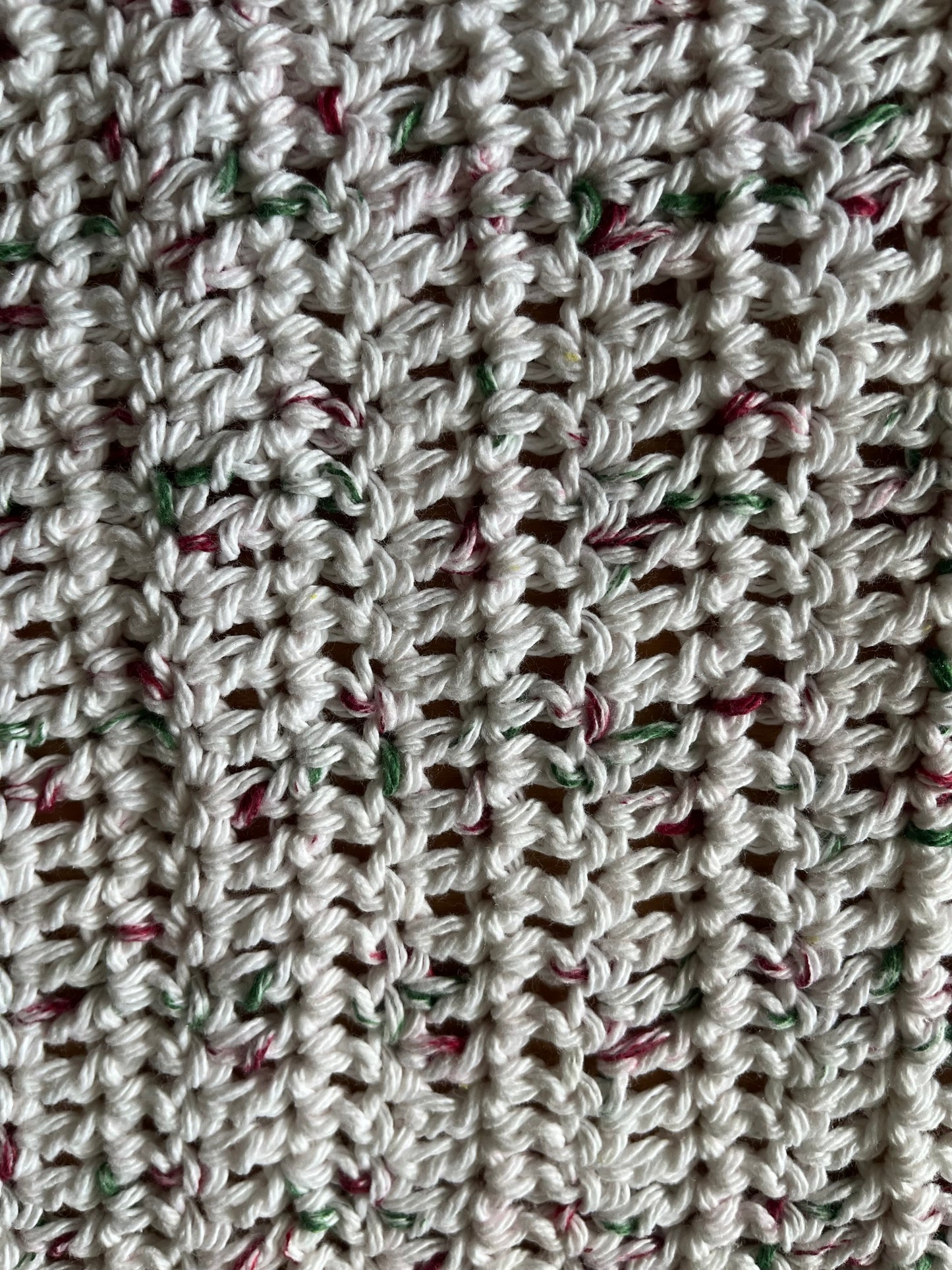 Small Holly Jolly Crocheted Dish Cloth - Bold Border Quilts and More