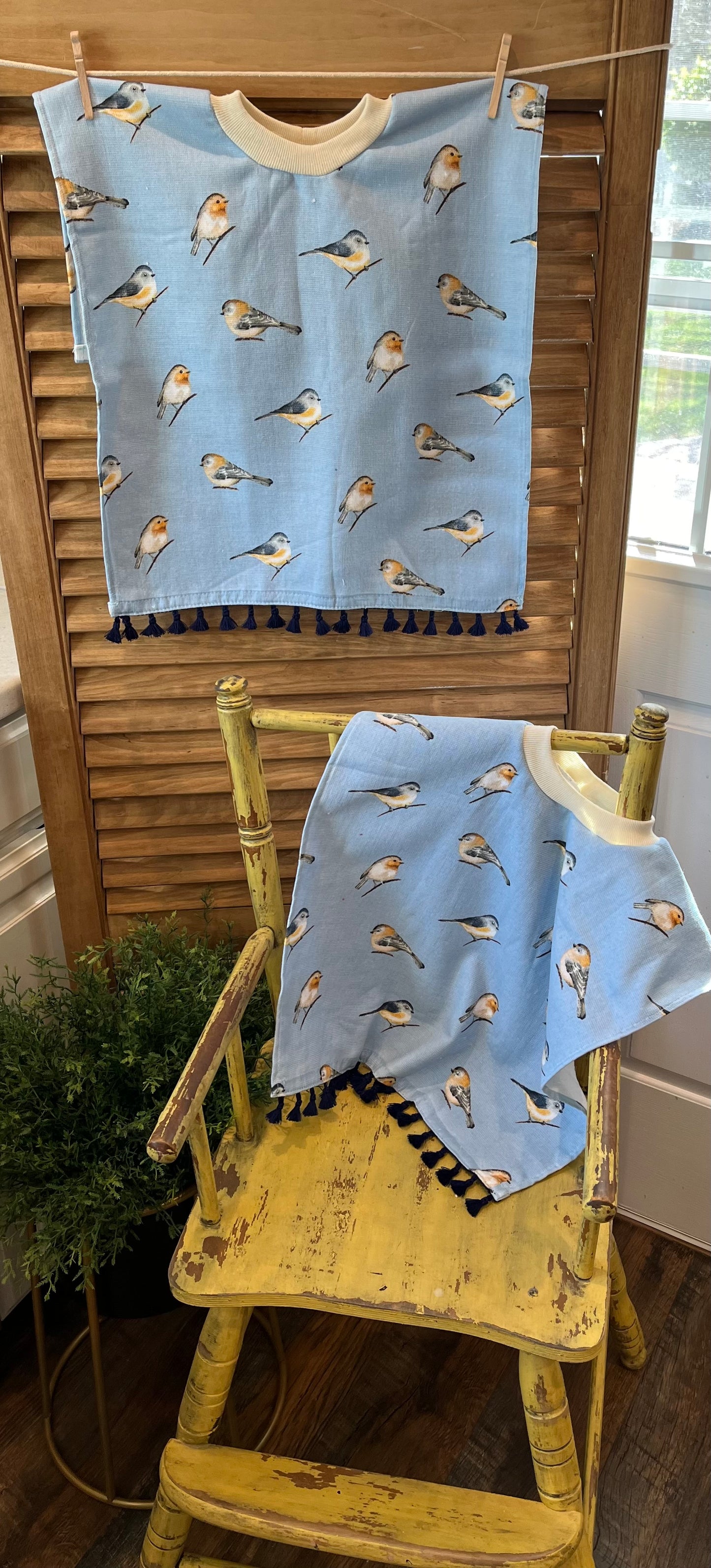 Birds with Blue Tassels Best Ever Towel Bib - Bold Border Quilts and More