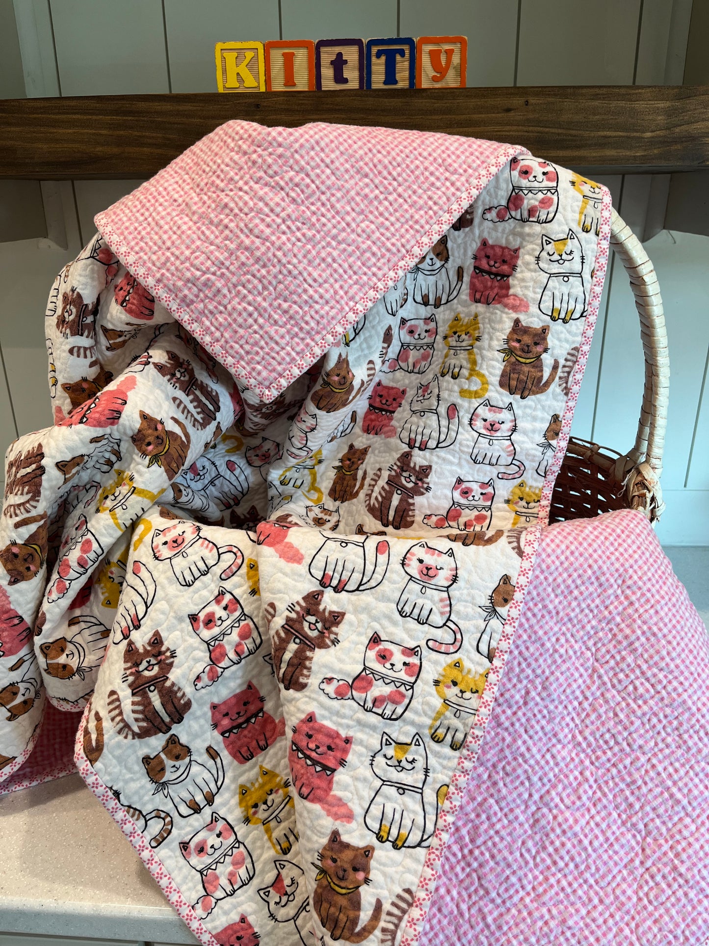 Smile Pretty Little Kitten Girls Quilt