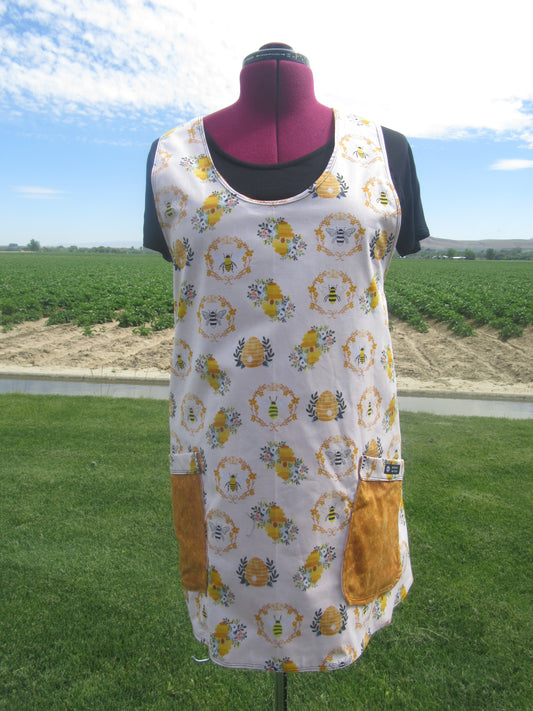 Honey Bee Japanese Crossback Style Apron