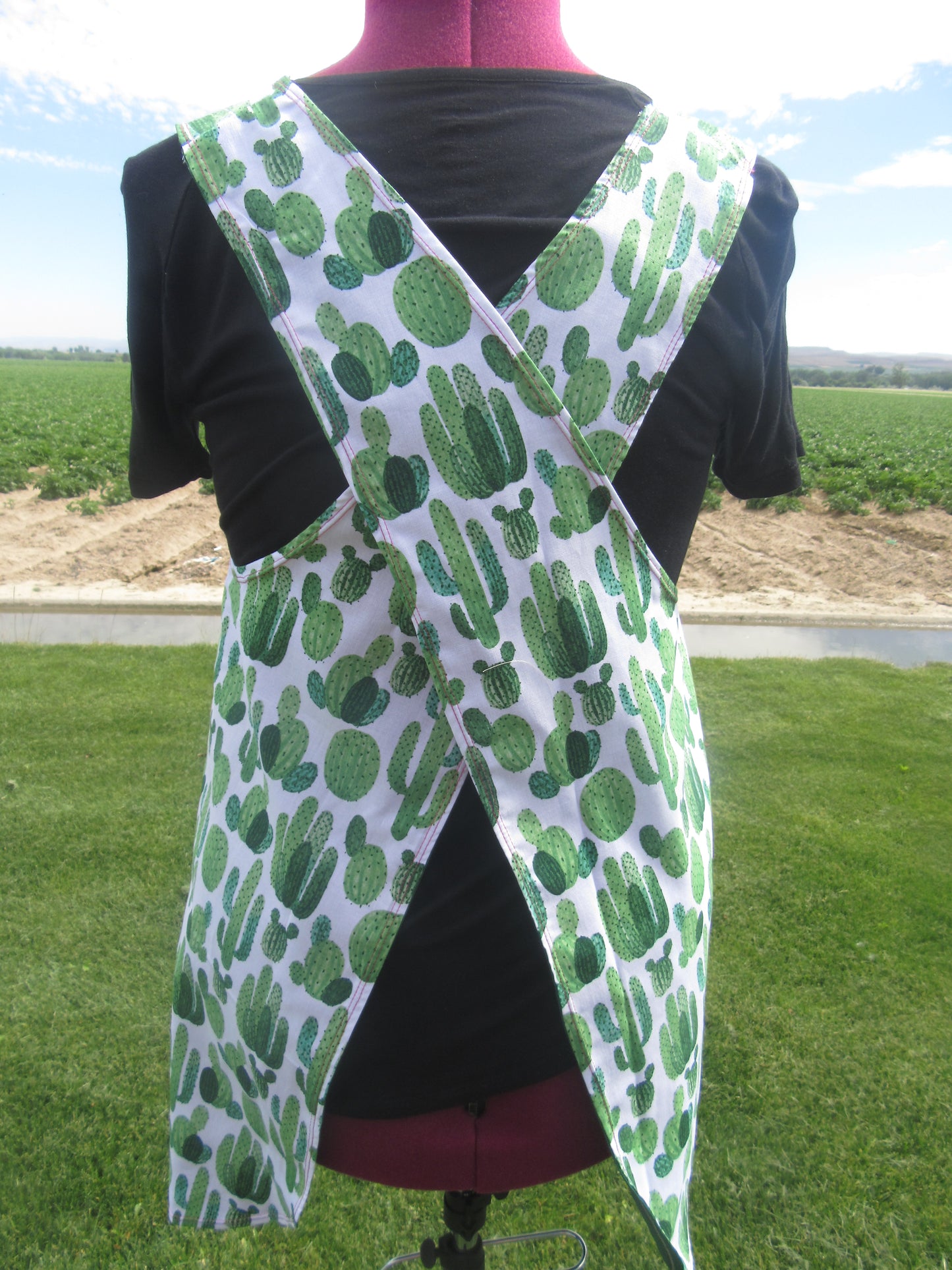 Cactus Japanese Crossback Style Apron